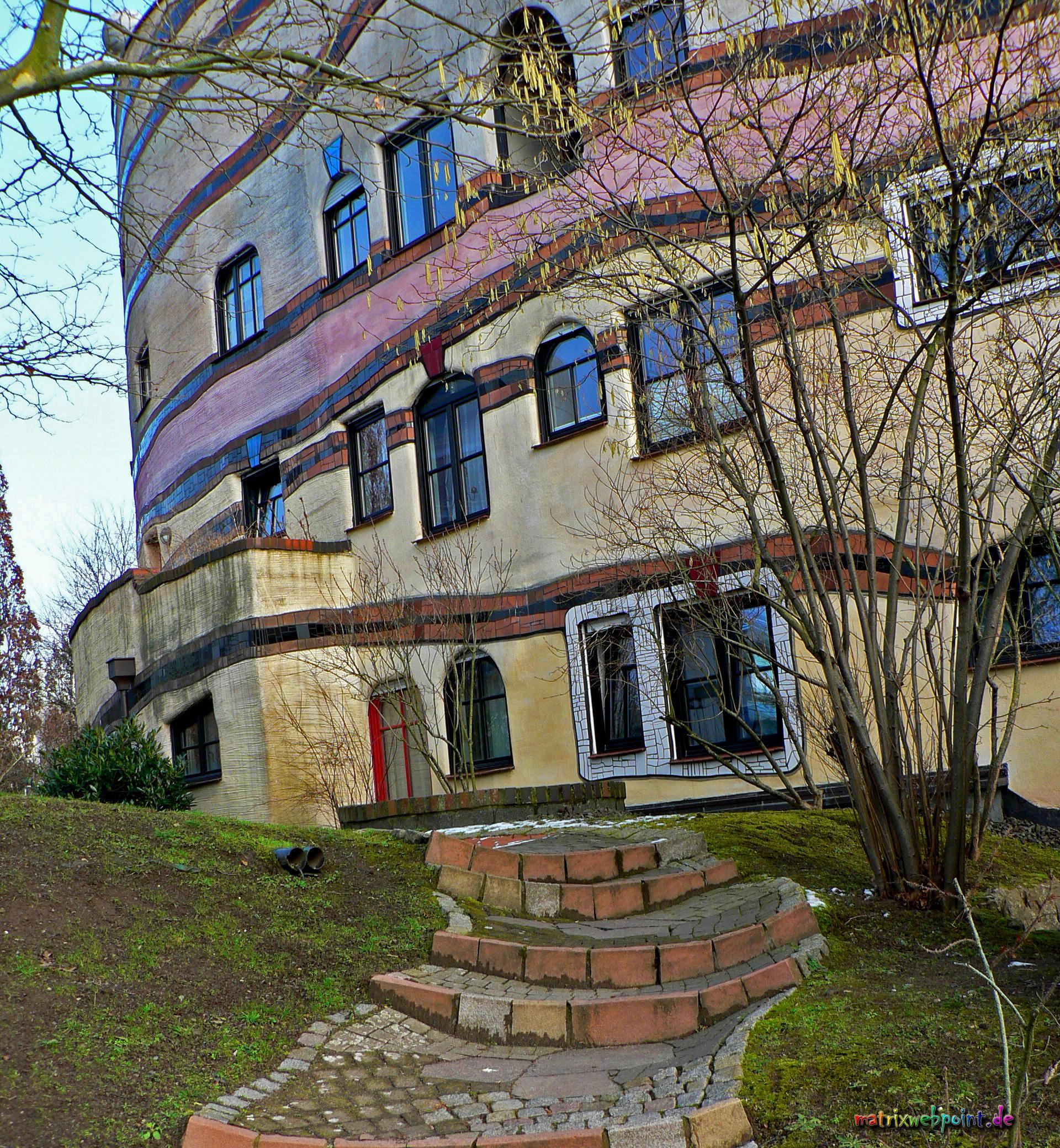         Westseite  vor Ostern
